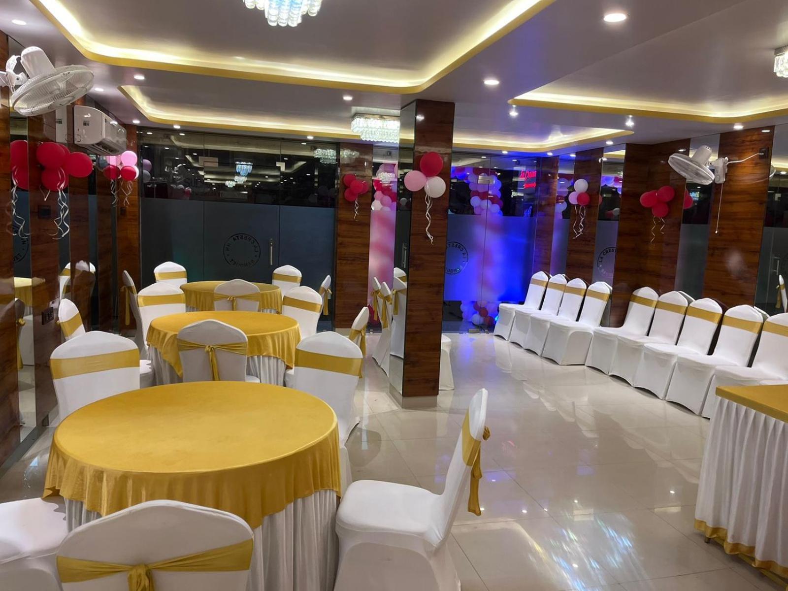 La Cresta Inn Калькутта Экстерьер фото